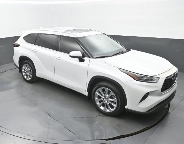Used 2026 Toyota Highlander Limited AWD/4WD image 29