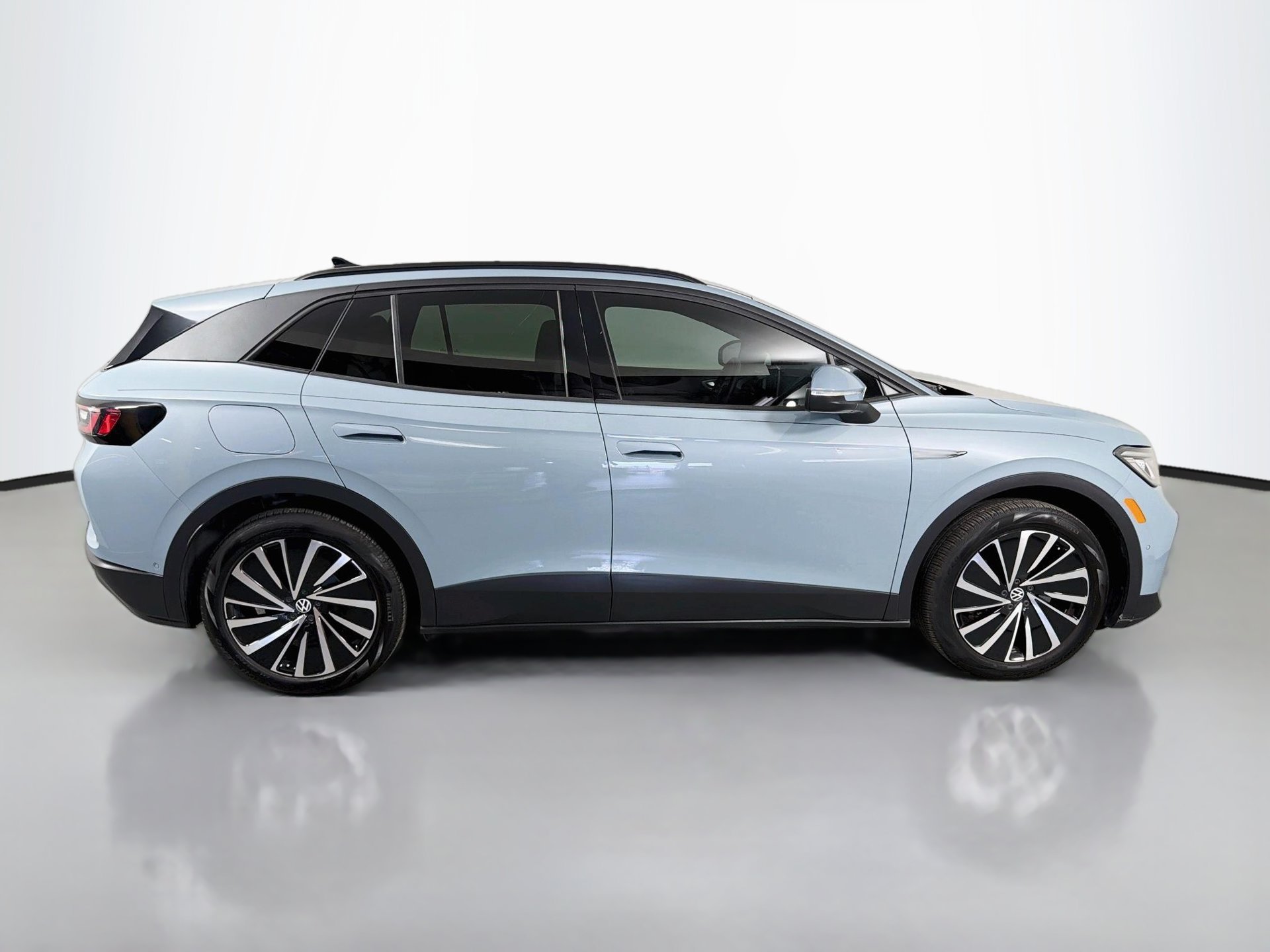 Certified 2024 Volkswagen ID.4 S RWD image 4