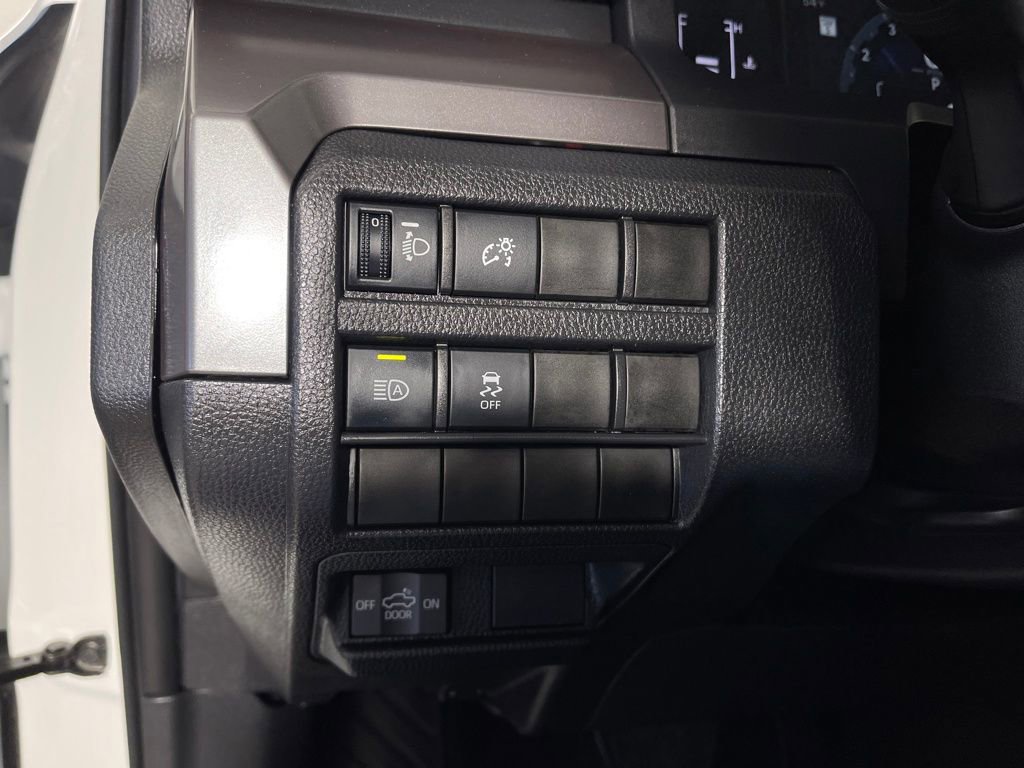 Certified 2025 Toyota Tacoma SR5 image 29