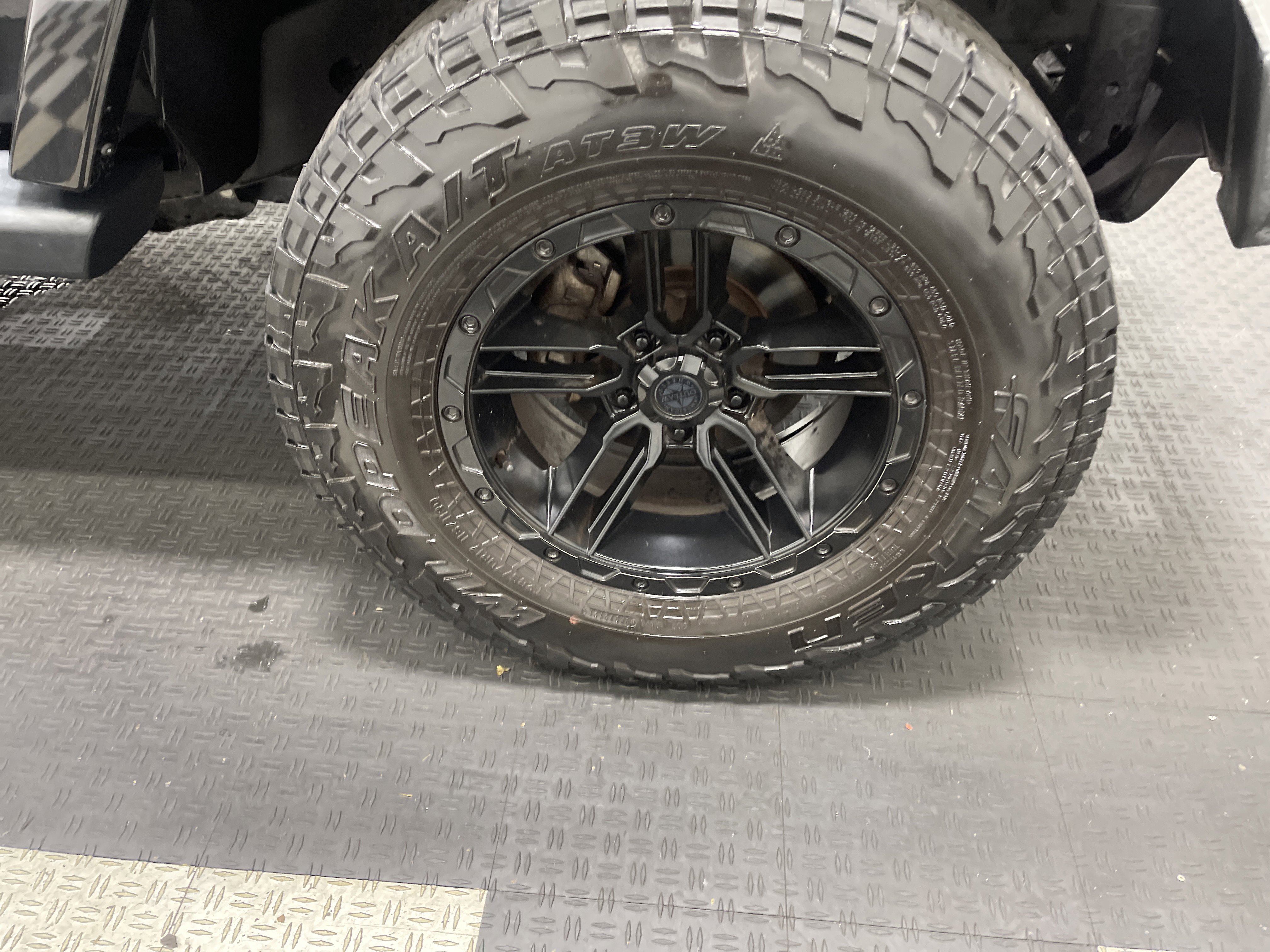 Used 2015 Jeep Wrangler Unlimited Sahara w/ Connectivity Group image 28