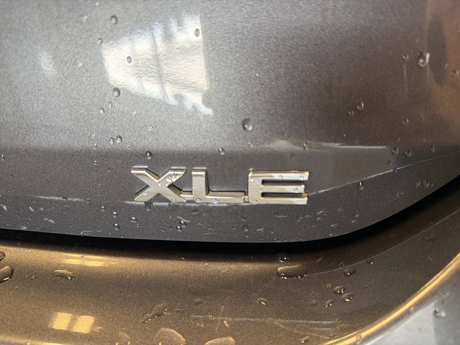 Used 2024 Toyota Highlander XLE AWD/4WD image 8