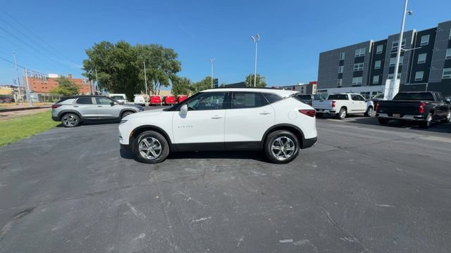 Used 2023 Chevrolet Blazer LT w/ Convenience Package FWD image 5