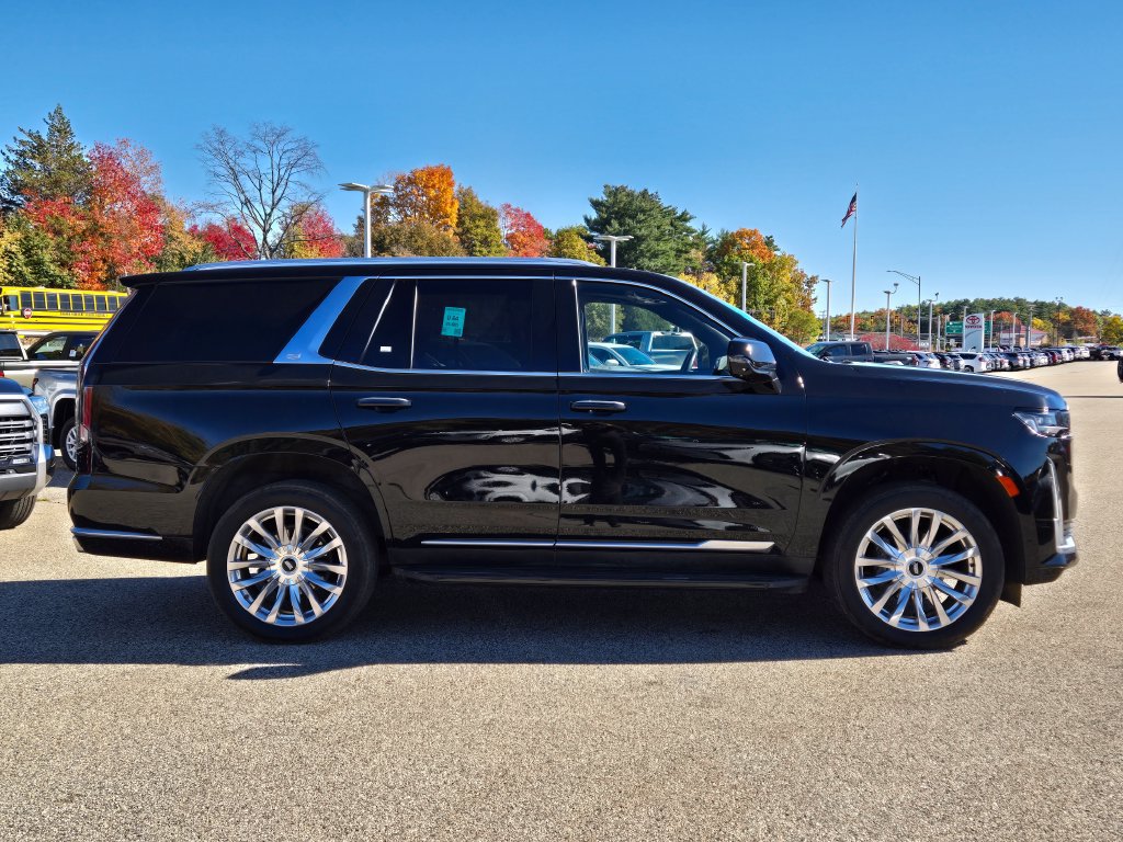 Used 2024 Cadillac Escalade Premium Luxury AWD/4WD image 7