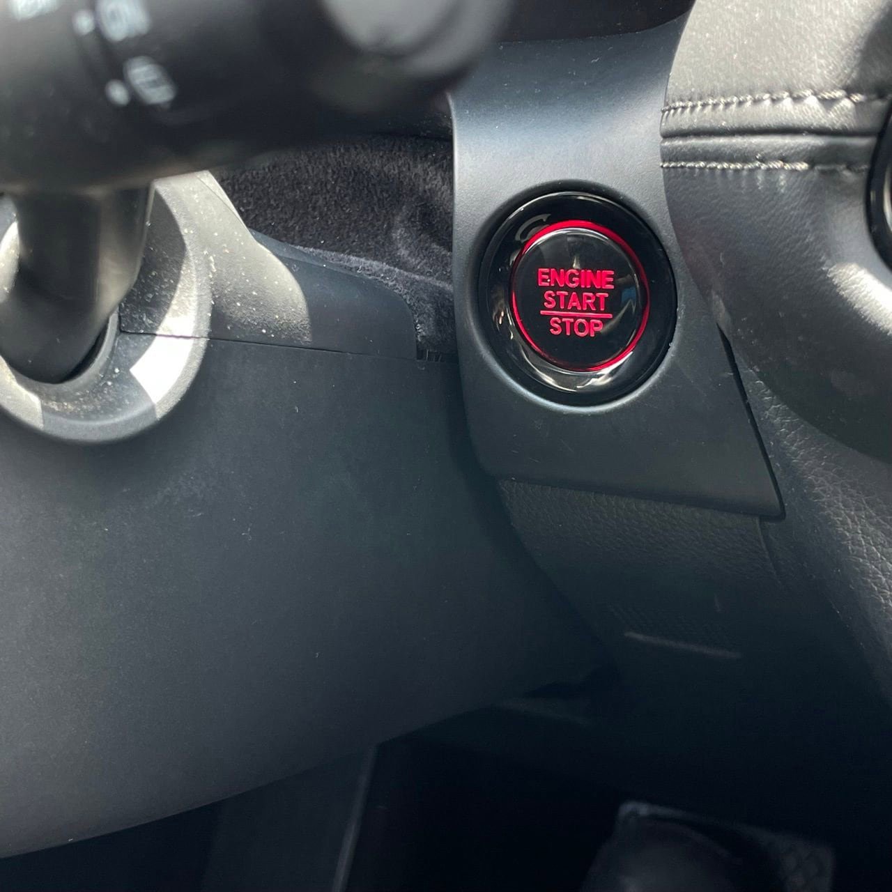 Used 2025 Honda HR-V LX image 16