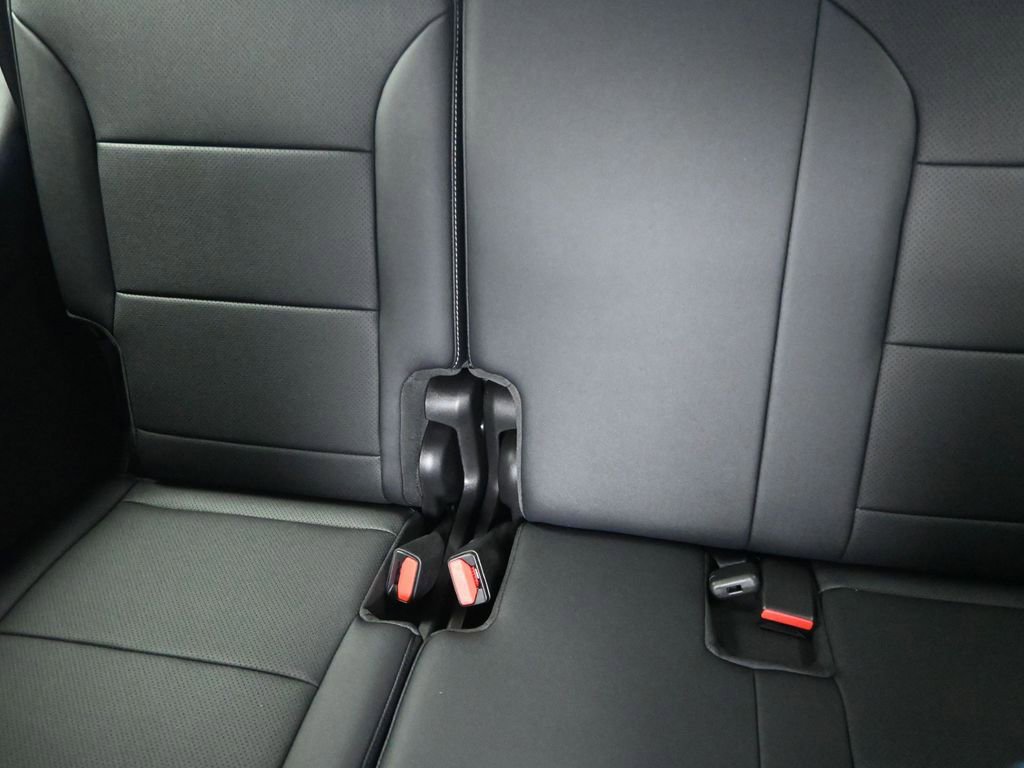 New 2026 Chevrolet Traverse LT w/ Sun and Wheel Package FWD image 17