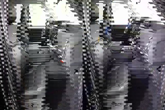 New 2025 Ford Expedition Platinum w/ Driver's Package image 18