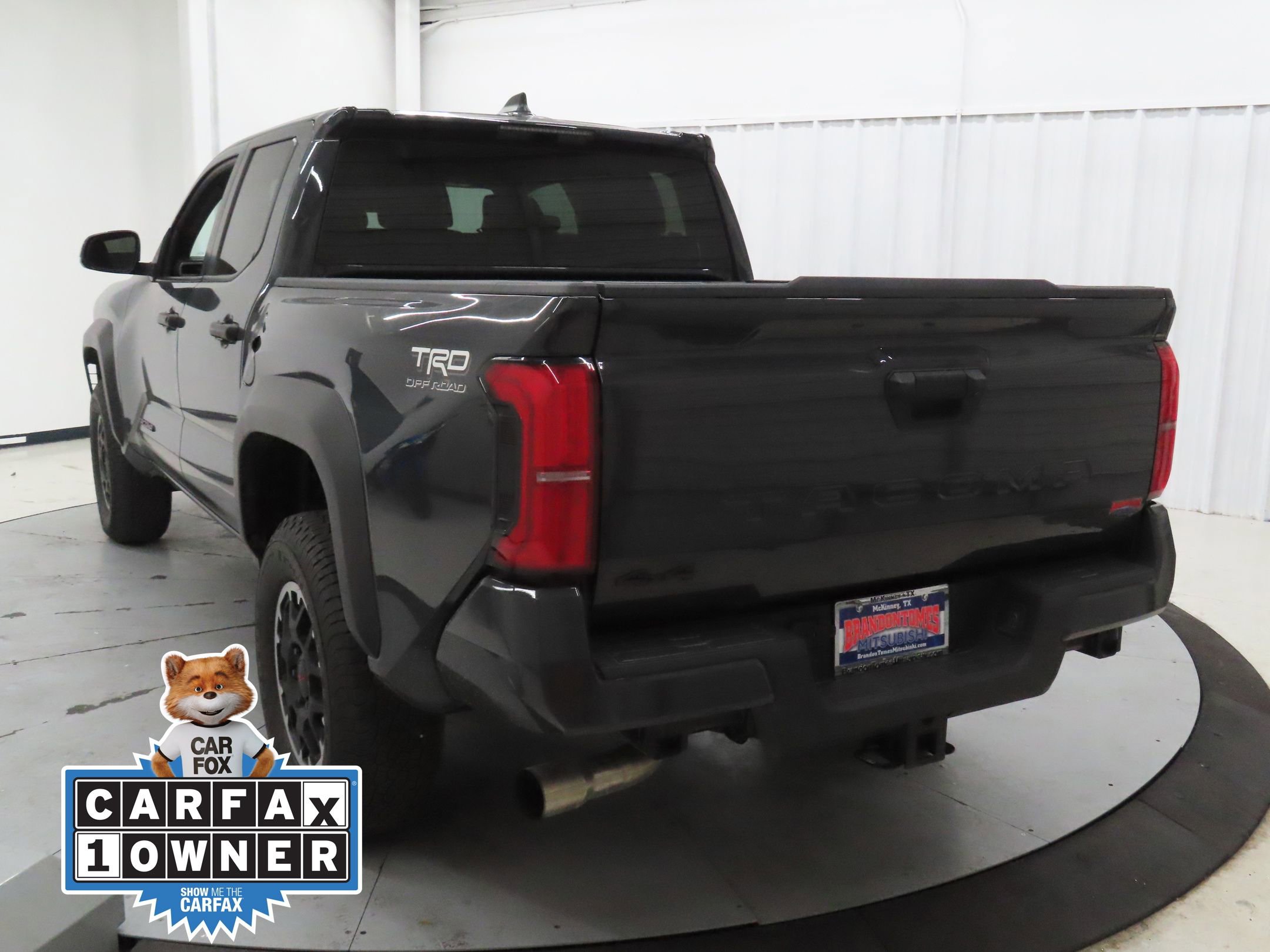 Used 2024 Toyota Tacoma TRD Off-Road image 5