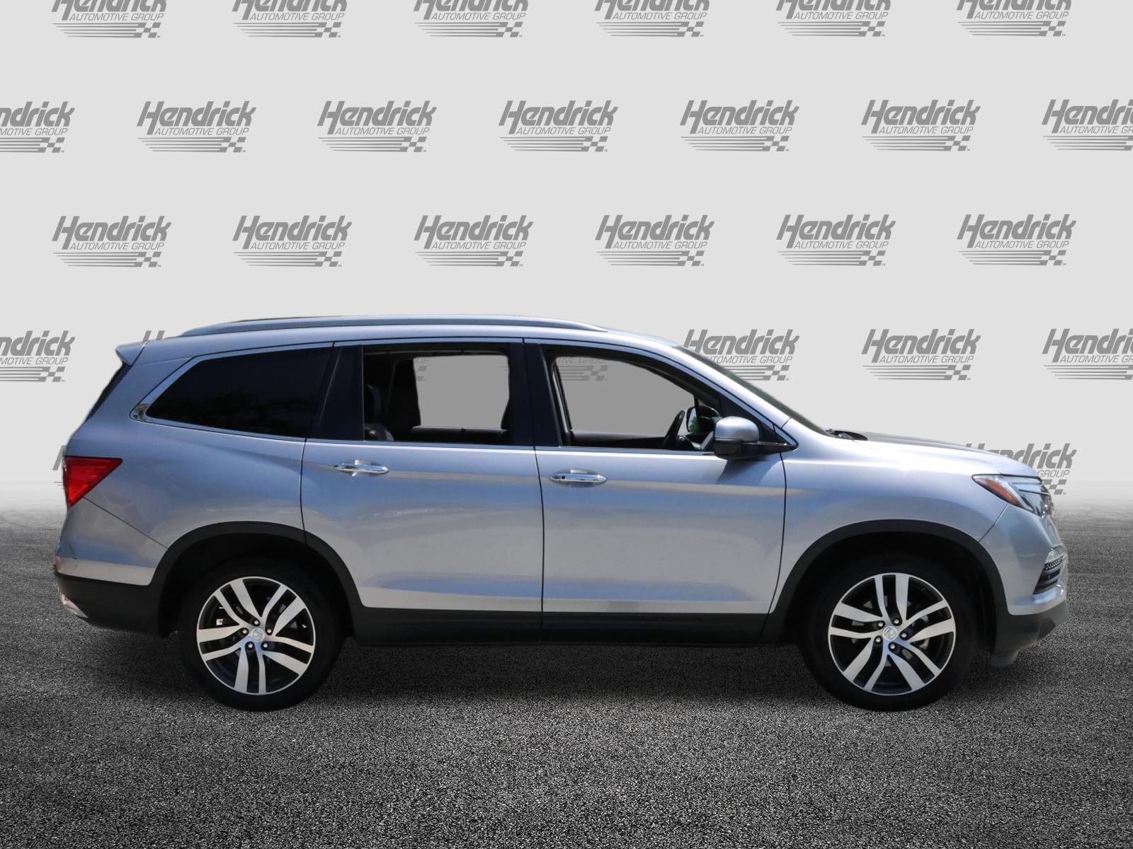 Used 2018 Honda Pilot Elite image 10