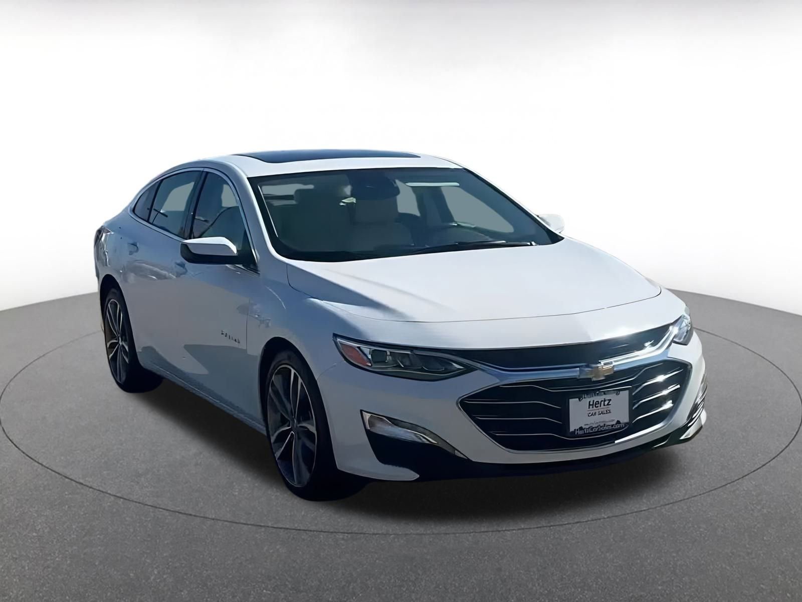 Used 2024 Chevrolet Malibu LT image 3