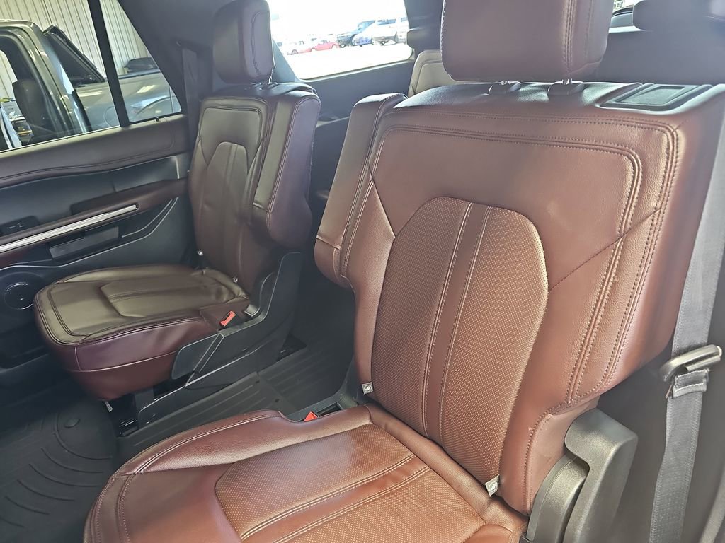 Used 2022 Ford Expedition Limited image 14