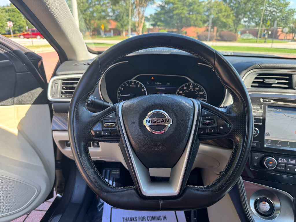 Used 2016 Nissan Maxima Platinum image 22
