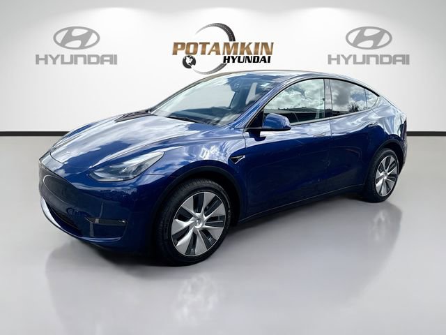 Used 2023 Tesla Model Y Long Range image 1