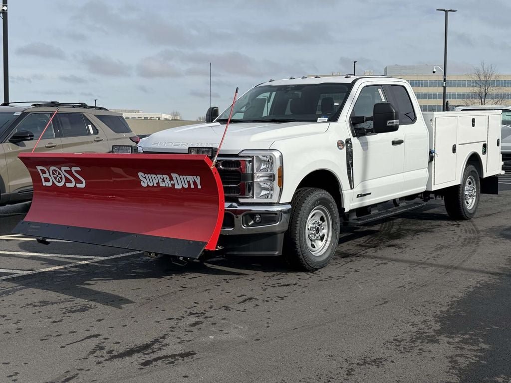 New 2026 Ford F350 XL w/ XL Chrome Package AWD/4WD image 5
