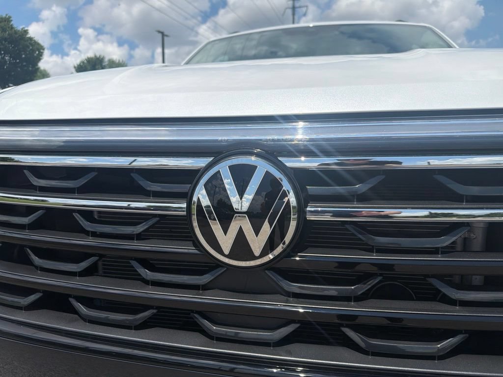 Used 2026 Volkswagen Atlas Peak Edition AWD/4WD image 11