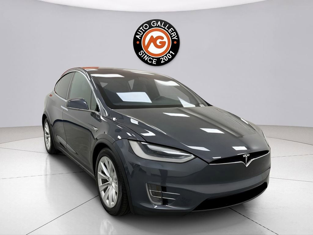 Used 2017 Tesla Model X 75D image 1