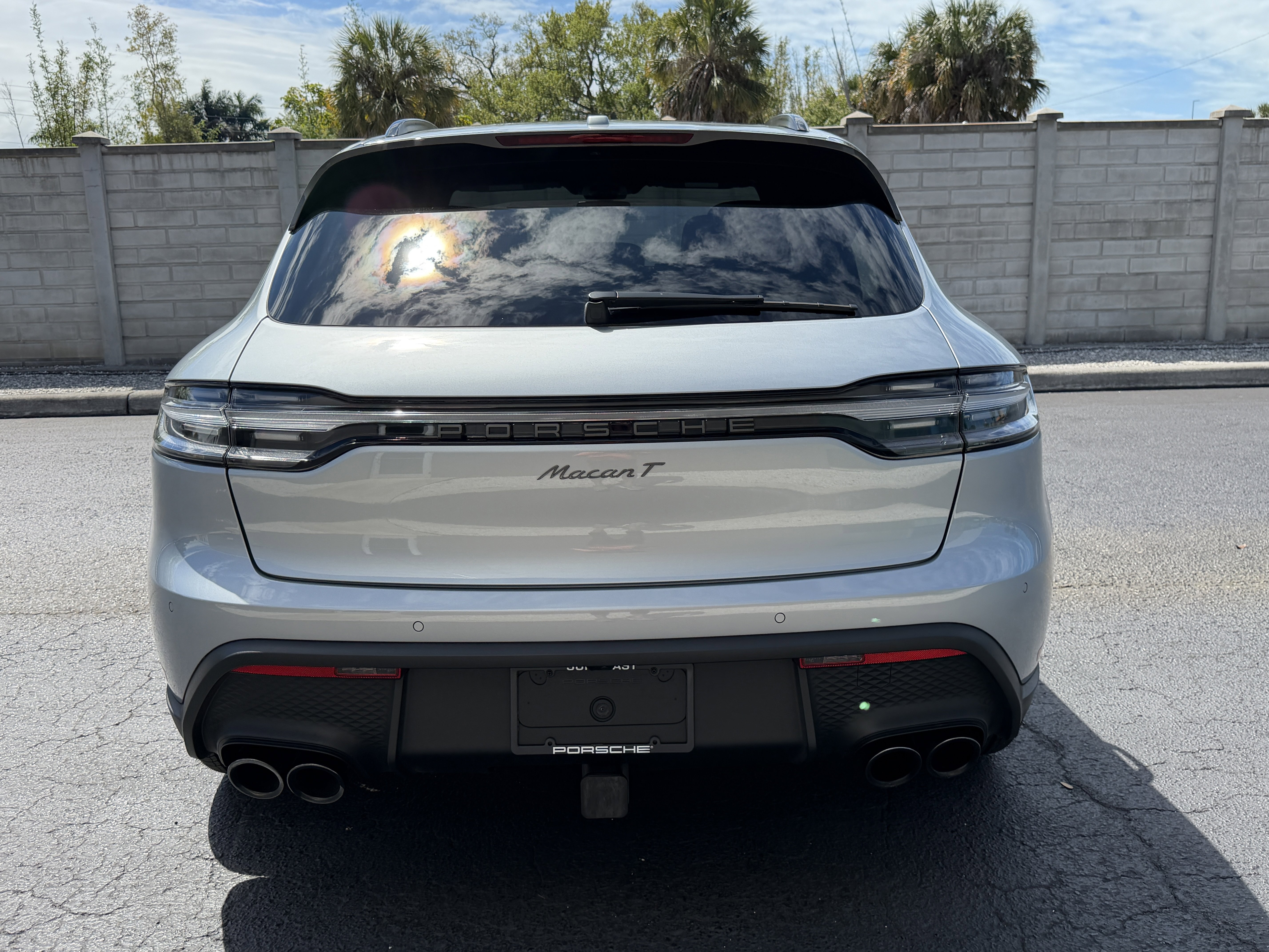 Certified 2025 Porsche Macan Turbo image 10