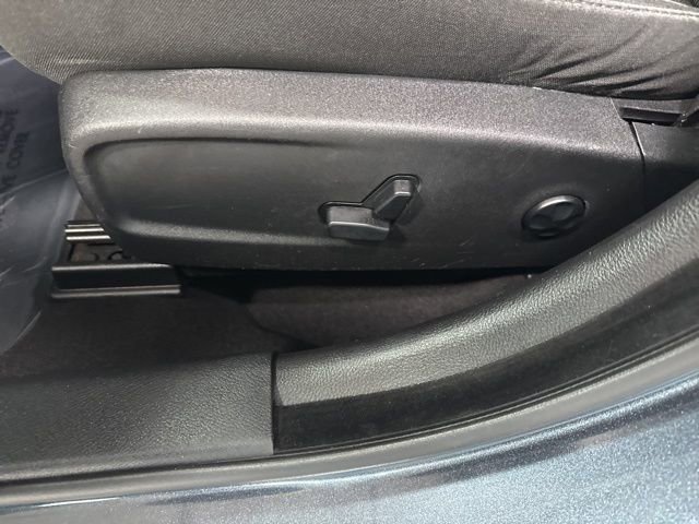 Used 2019 Dodge Charger SXT image 10