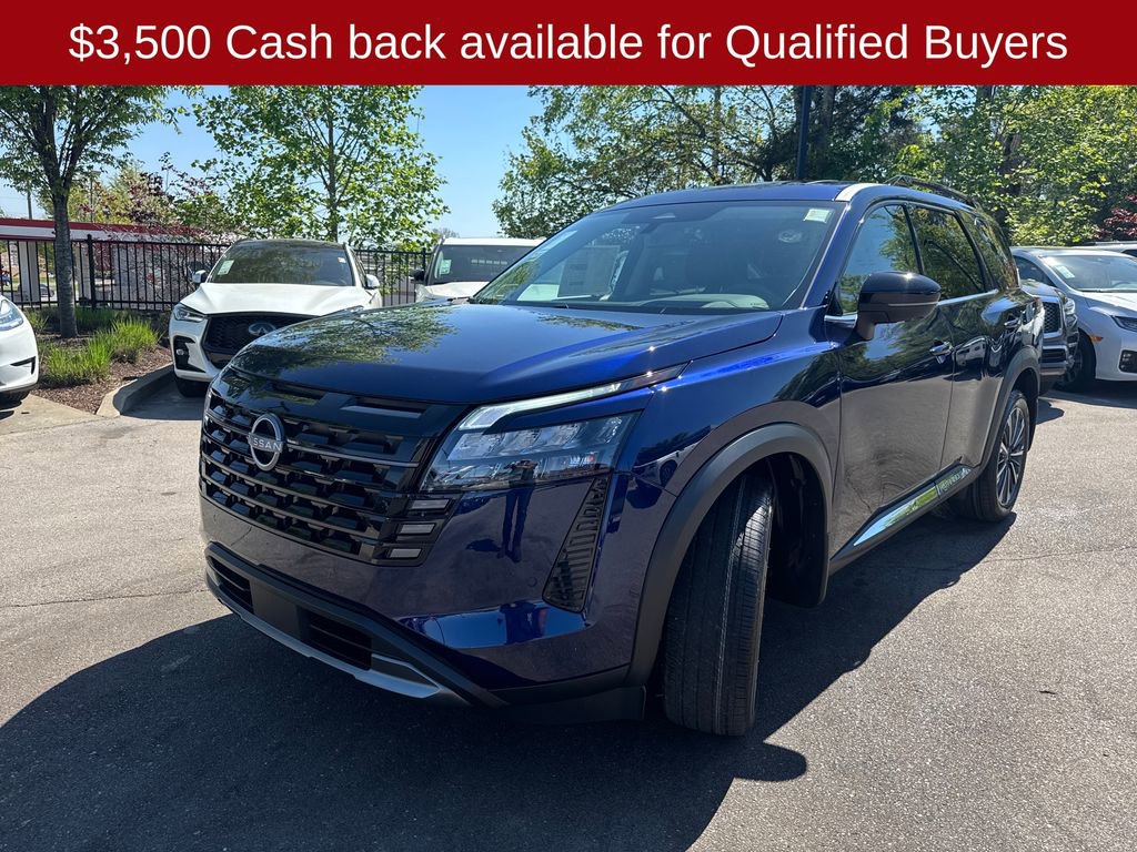 New 2026 Nissan Pathfinder Platinum image 3