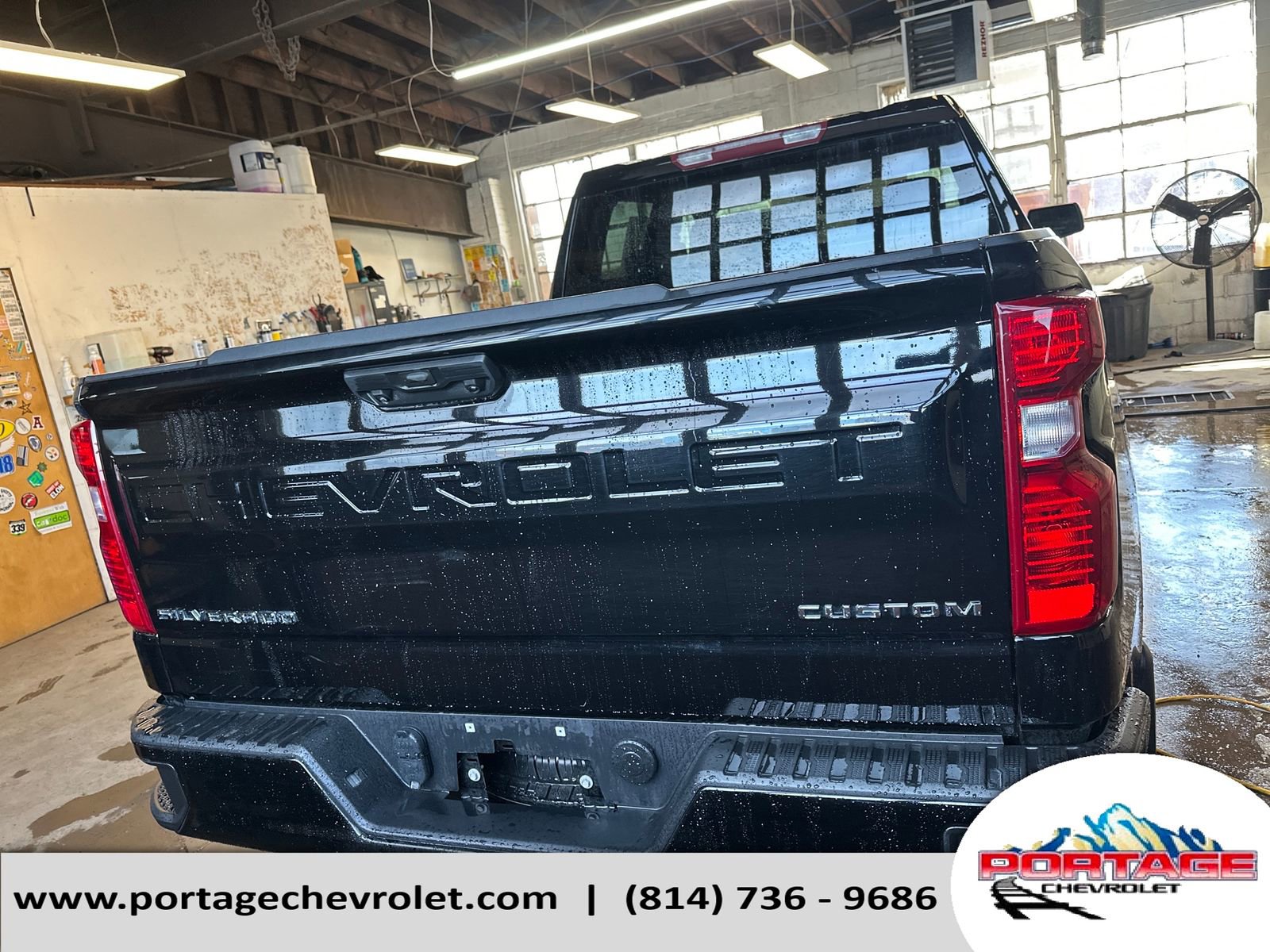 Used 2023 Chevrolet Silverado 1500 Custom image 4