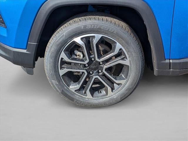 Used 2022 Jeep Compass Limited image 9