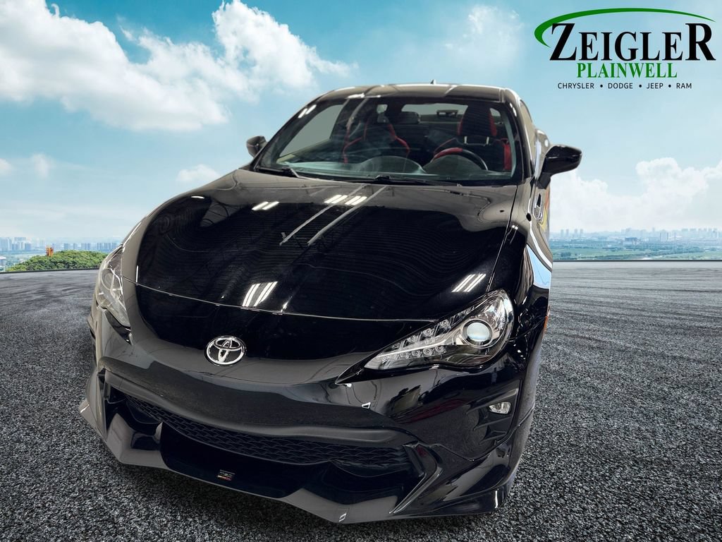 Used 2019 Toyota 86 TRD SE RWD image 9
