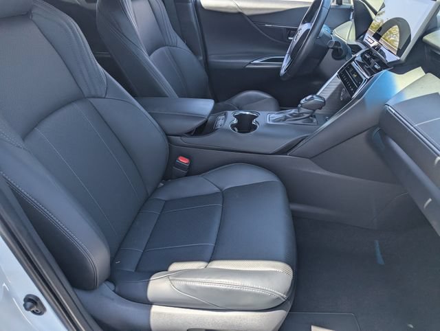 Used 2024 Toyota Venza Limited AWD/4WD image 10