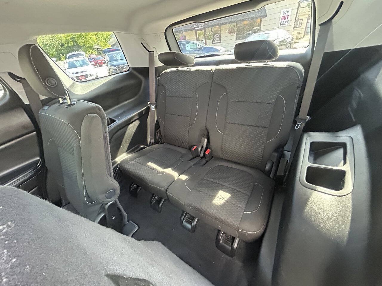 Used 2017 GMC Acadia SLE FWD image 8