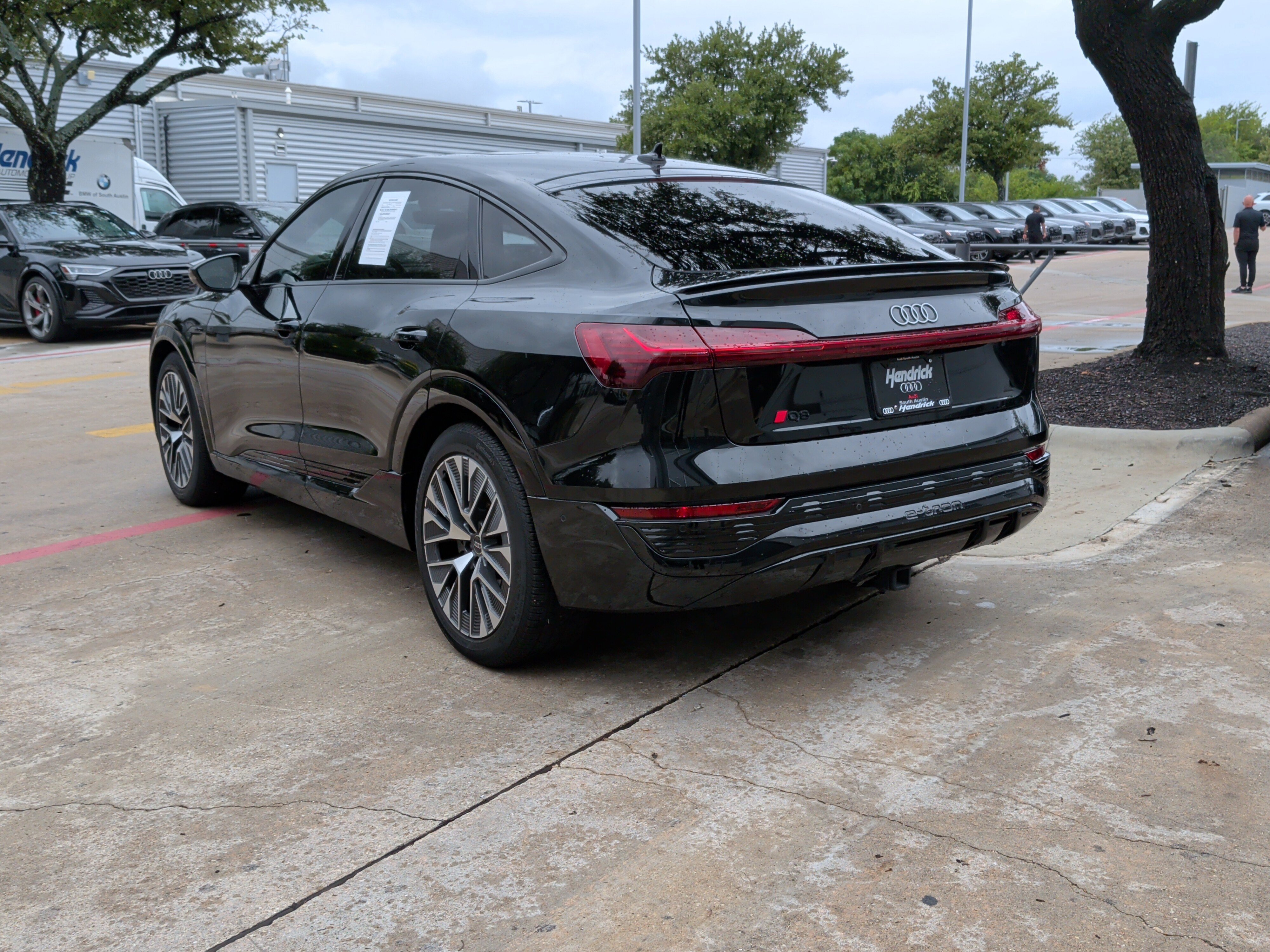 Used 2024 Audi Q8 e-tron Premium Plus AWD/4WD image 8
