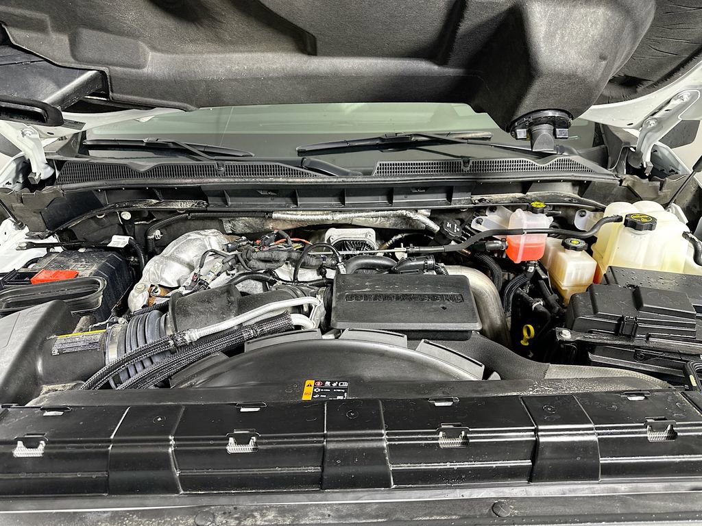 Used 2024 GMC Sierra 2500 AT4X image 9