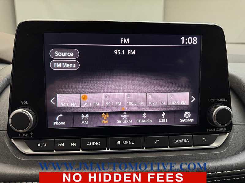 Used 2023 Nissan Rogue SV image 22
