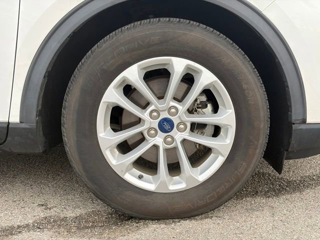 Used 2020 Ford Escape SE image 15