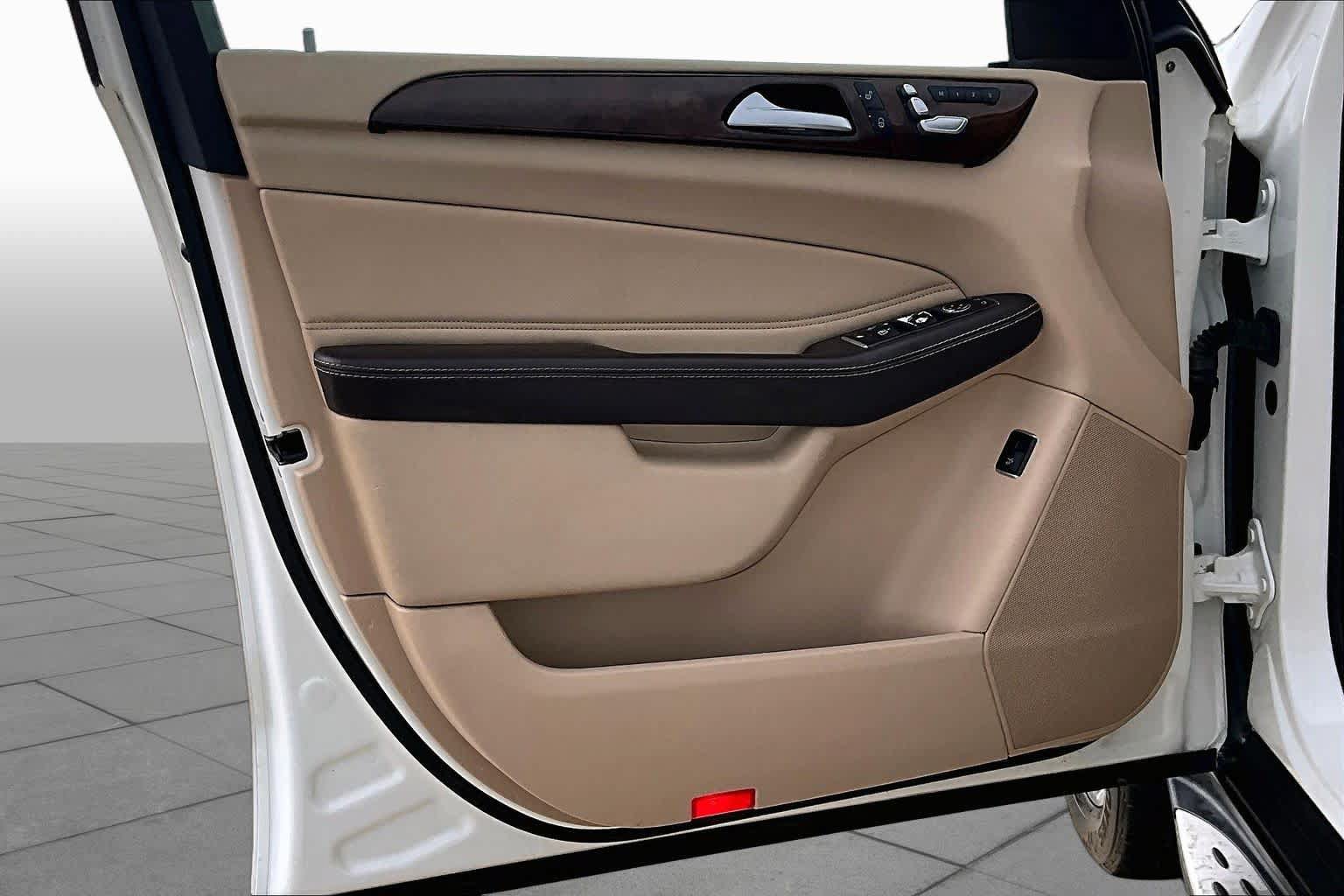 Certified 2017 Mercedes-Benz GLS 450 4MATIC image 19