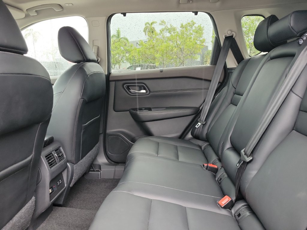 Certified 2022 Nissan Rogue SL w/ SL Premium Package FWD image 16