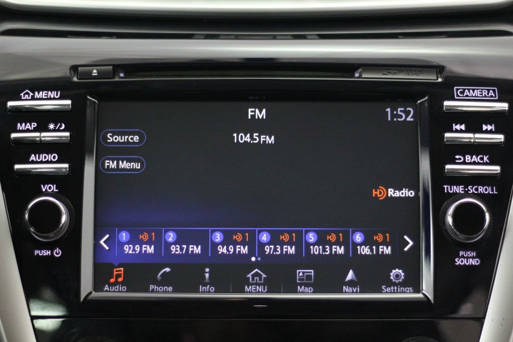 Used 2018 Nissan Murano SL w/ Midnight Edition Package FWD image 19