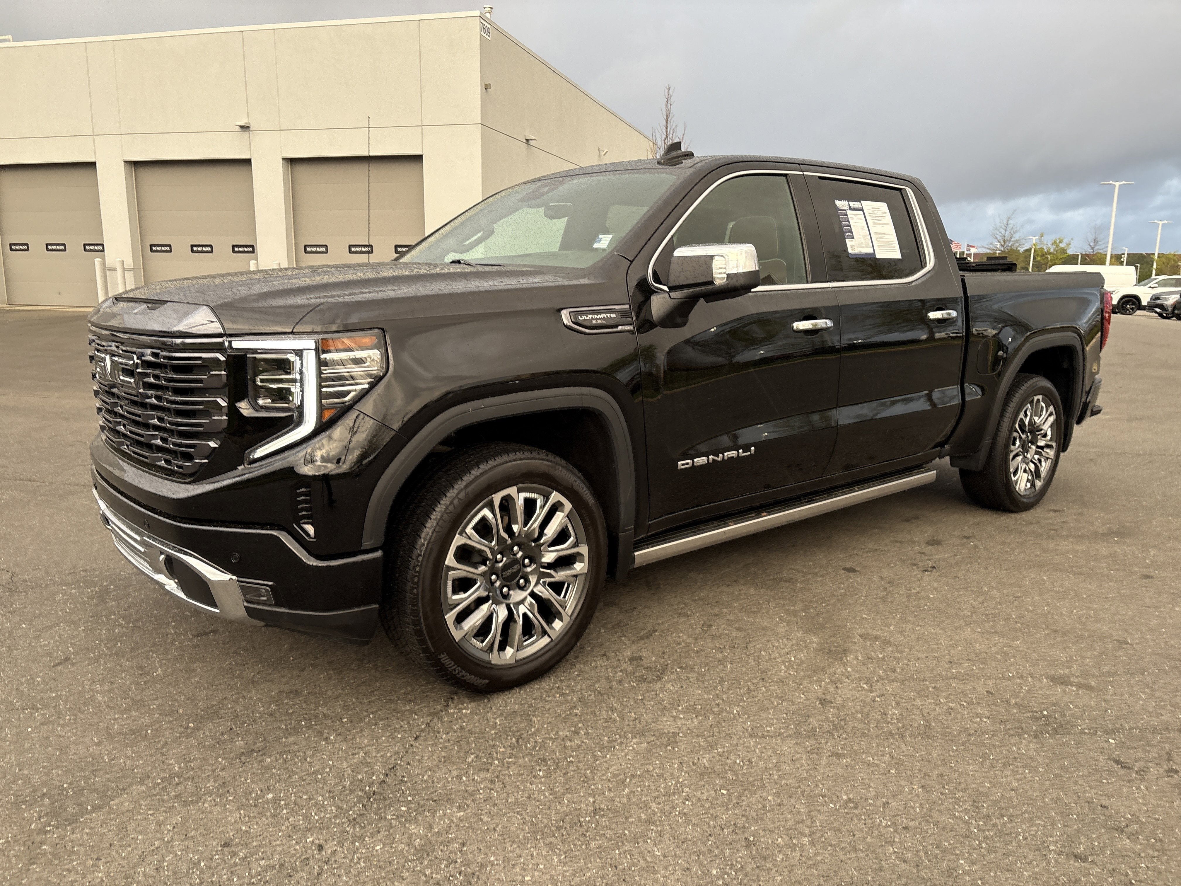 Used 2024 GMC Sierra 1500 Denali Ultimate image 5