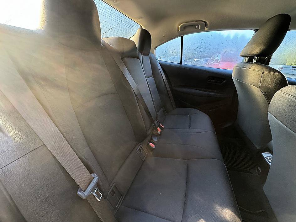 Used 2026 Toyota Corolla LE FWD image 11