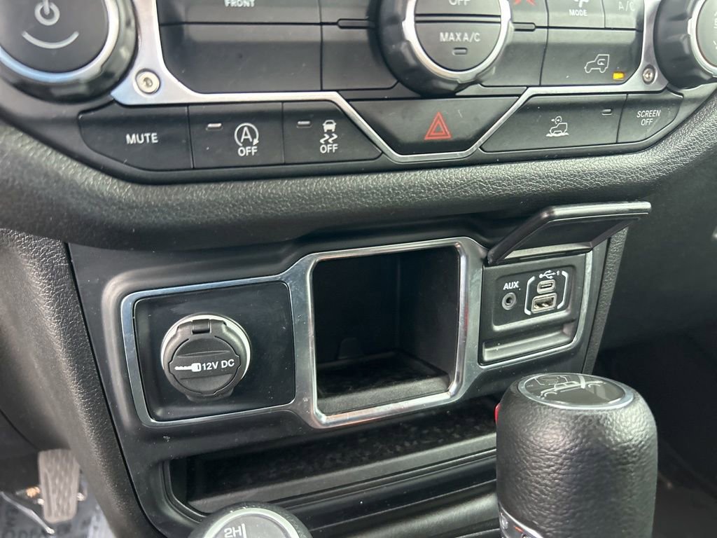 Certified 2024 Jeep Gladiator Sport image 38