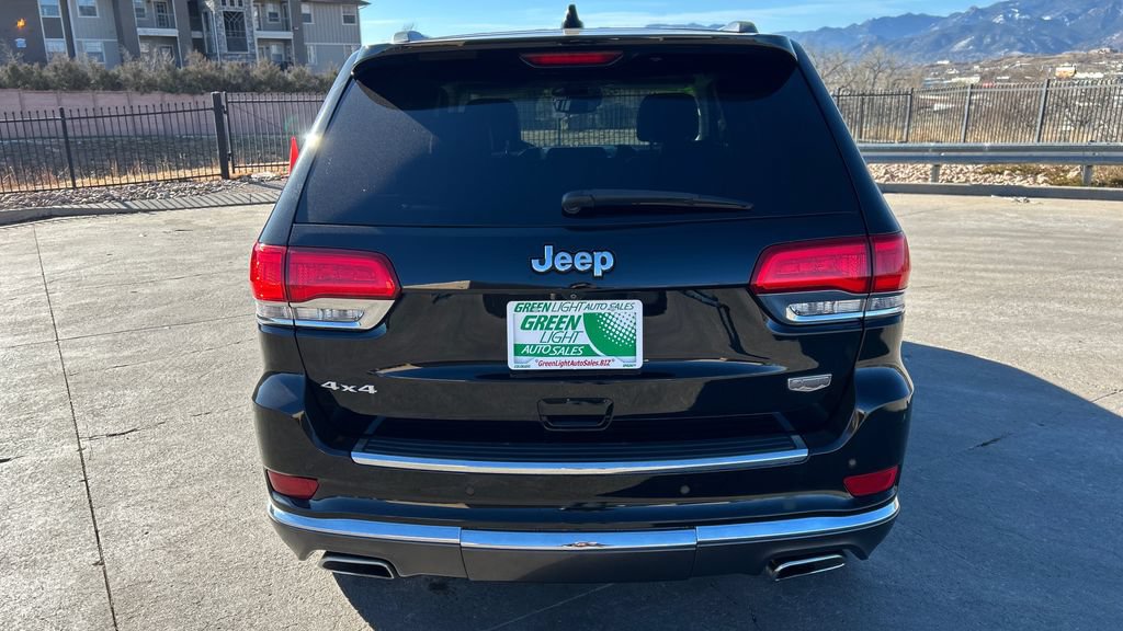Used 2018 Jeep Grand Cherokee Summit AWD/4WD image 14