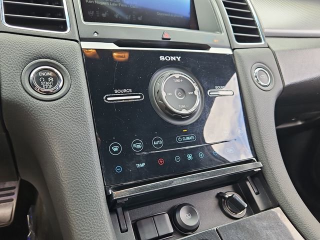 Used 2017 Ford Taurus SHO image 22
