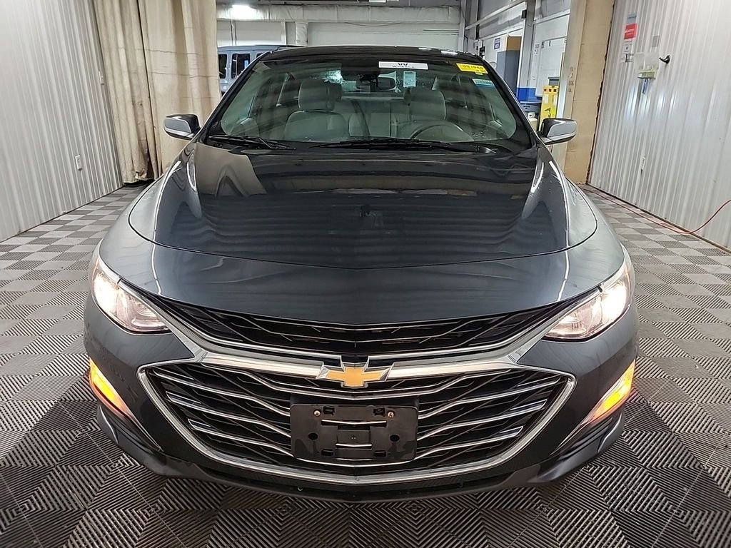 Used 2021 Chevrolet Malibu LS w/ Driver Confidence Package II FWD image 2