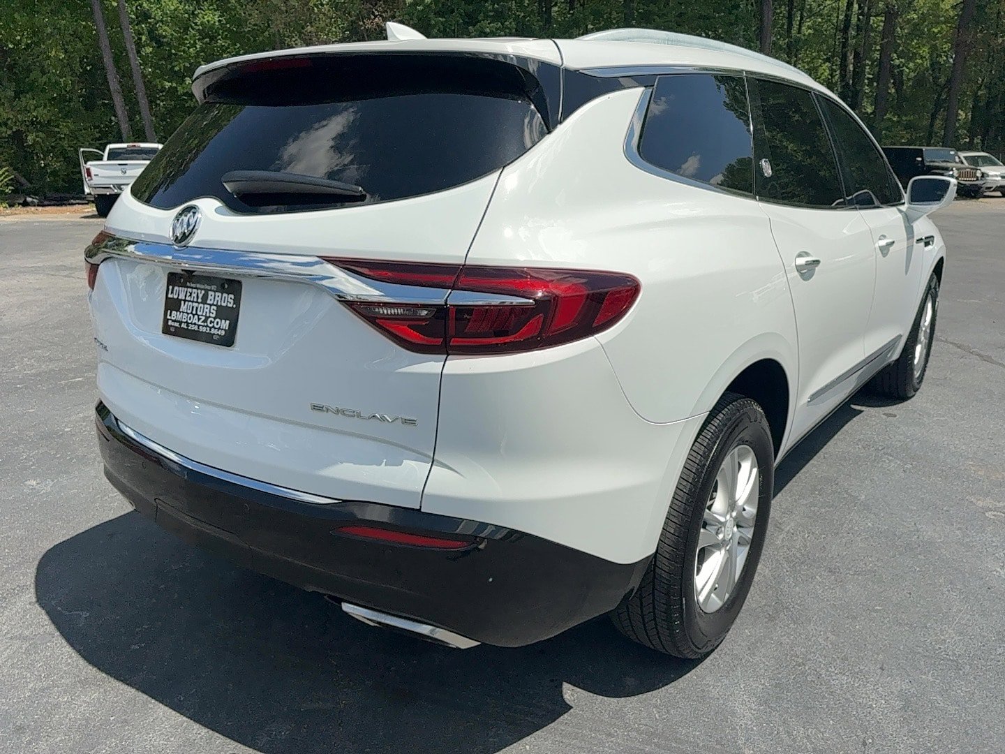 Used 2018 Buick Enclave Essence FWD image 5