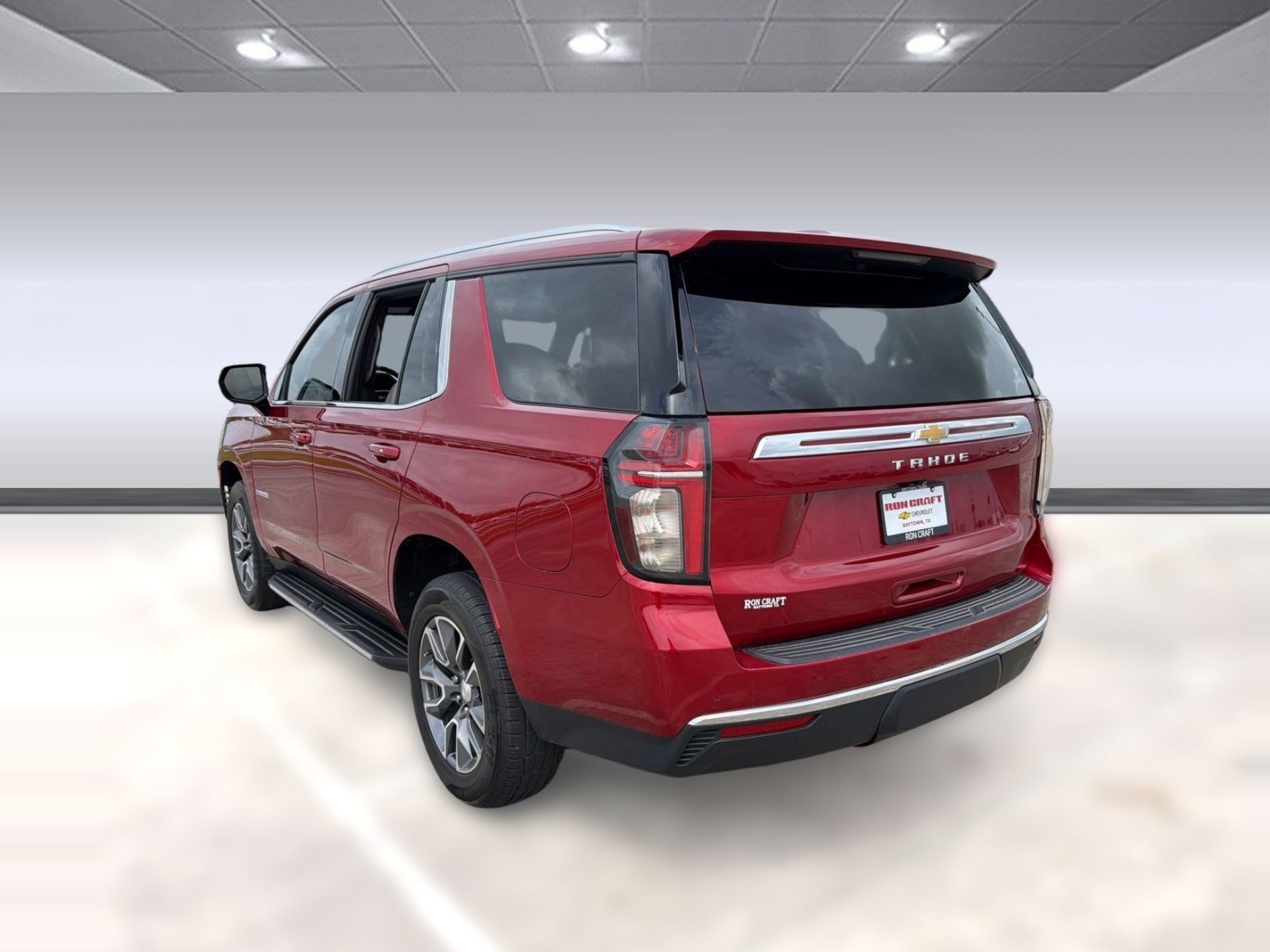 Used 2021 Chevrolet Tahoe LS RWD image 3