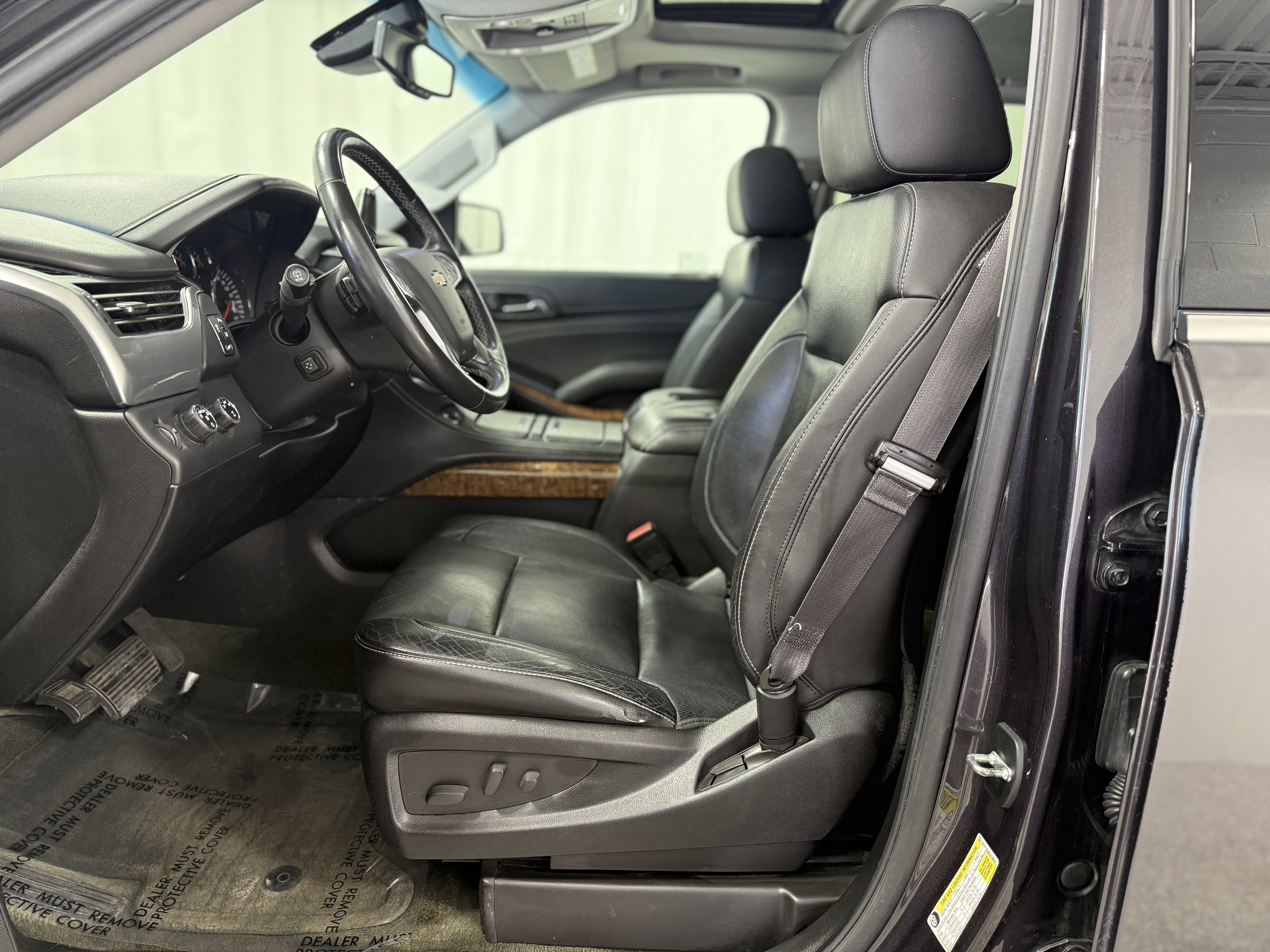 Used 2015 Chevrolet Tahoe LTZ image 13