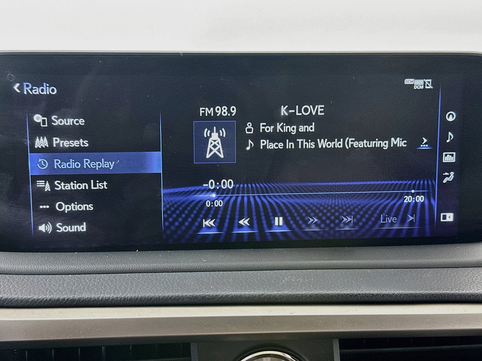 Used 2020 Lexus RX 450hL Luxury w/ Accessory Package AWD/4WD image 15
