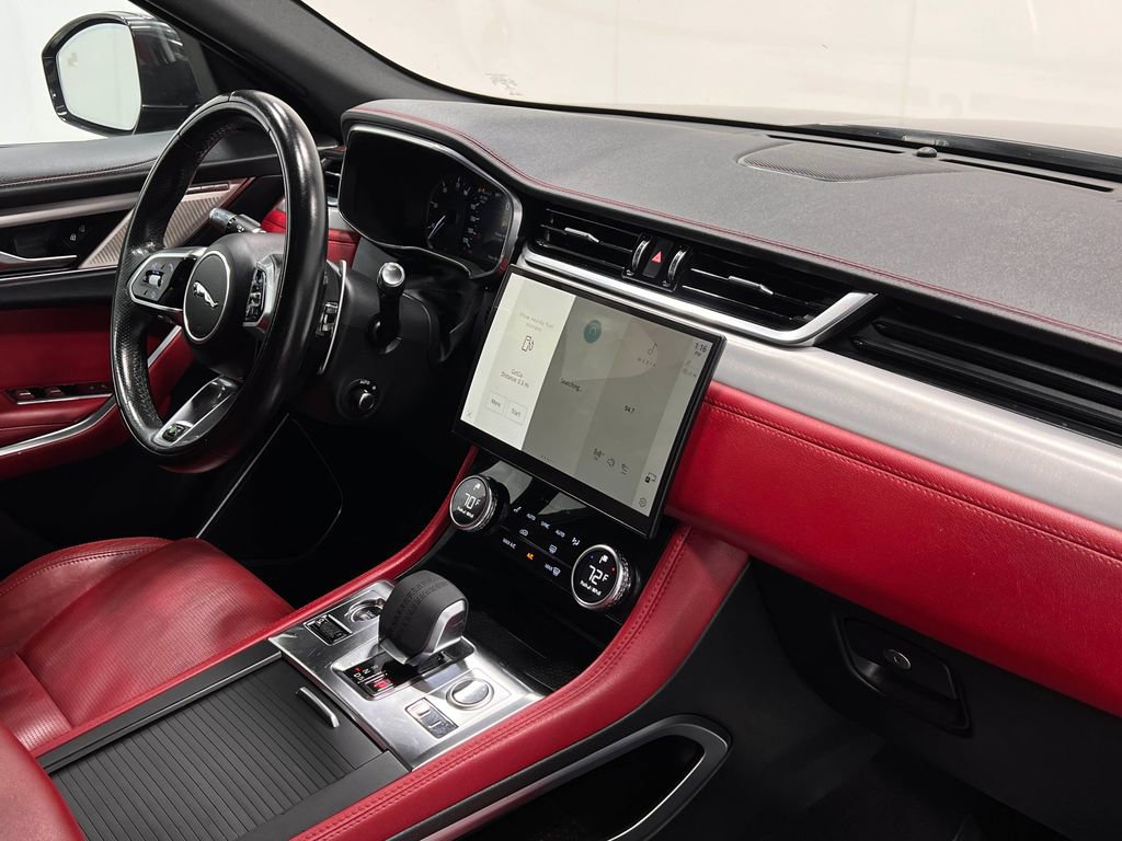 Used 2021 Jaguar F-PACE R-Dynamic S image 20