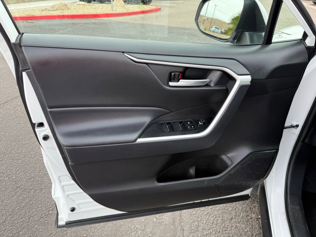 Used 2025 Toyota RAV4 XLE w/ Weather Package image 19