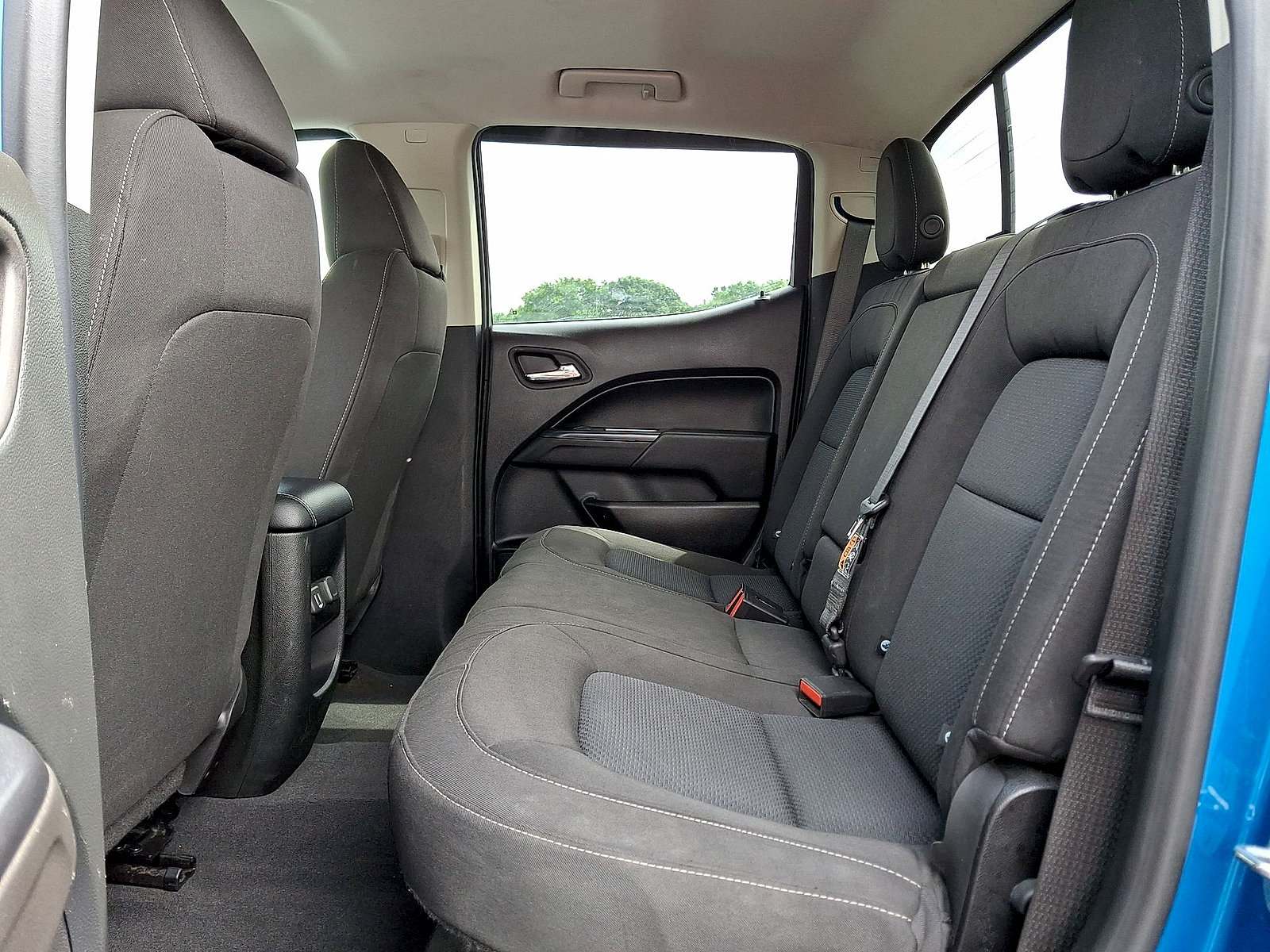 Used 2022 Chevrolet Colorado LT w/ LT Convenience Package AWD/4WD image 19