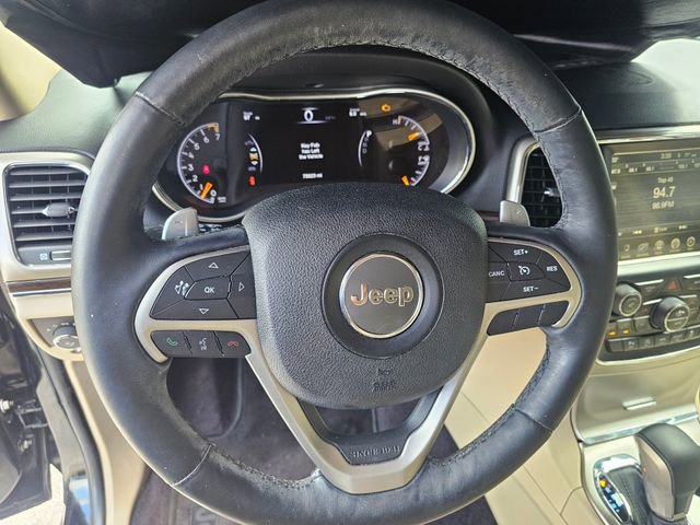Used 2017 Jeep Grand Cherokee Limited image 31