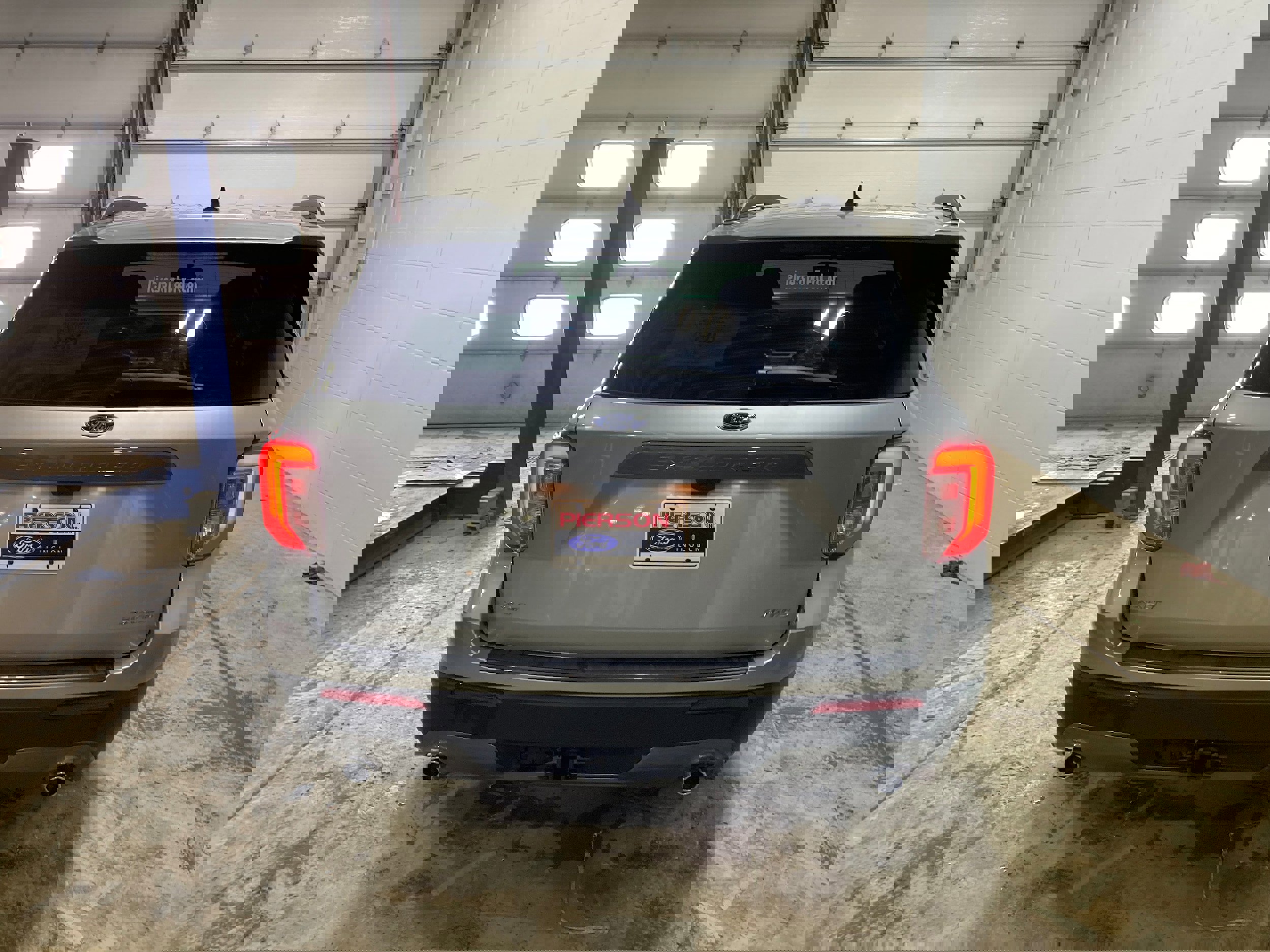 Used 2023 Ford Explorer XLT w/ Equipment Group 202A image 14