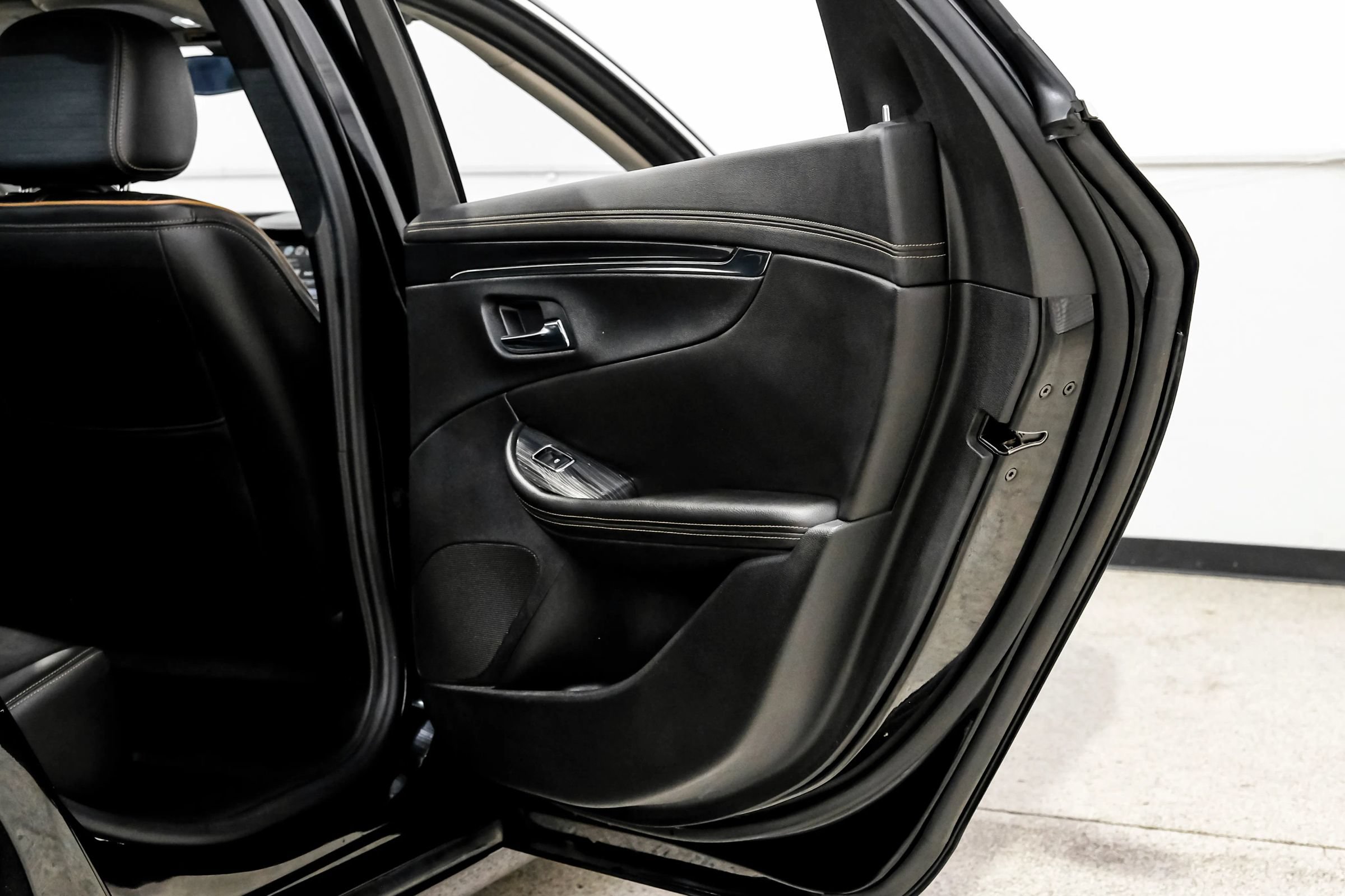 Used 2017 Chevrolet Impala Premier FWD image 53